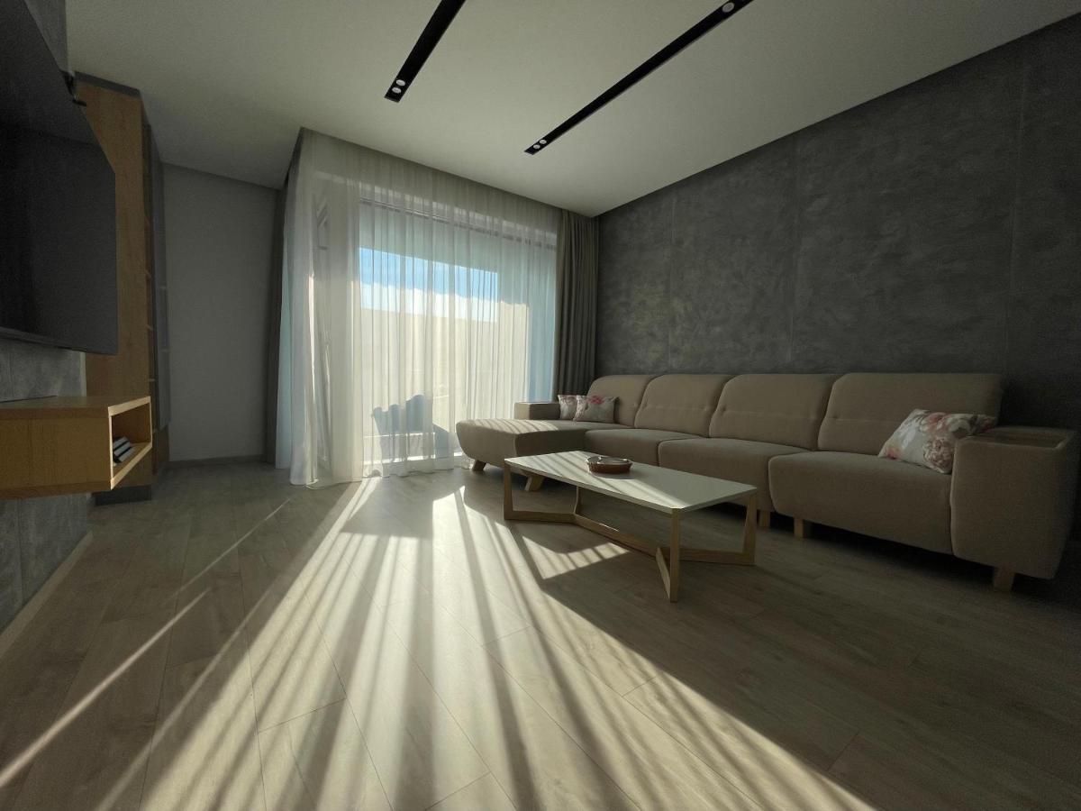 Trenčín Greenbay Apartment With Free Parking מראה חיצוני תמונה