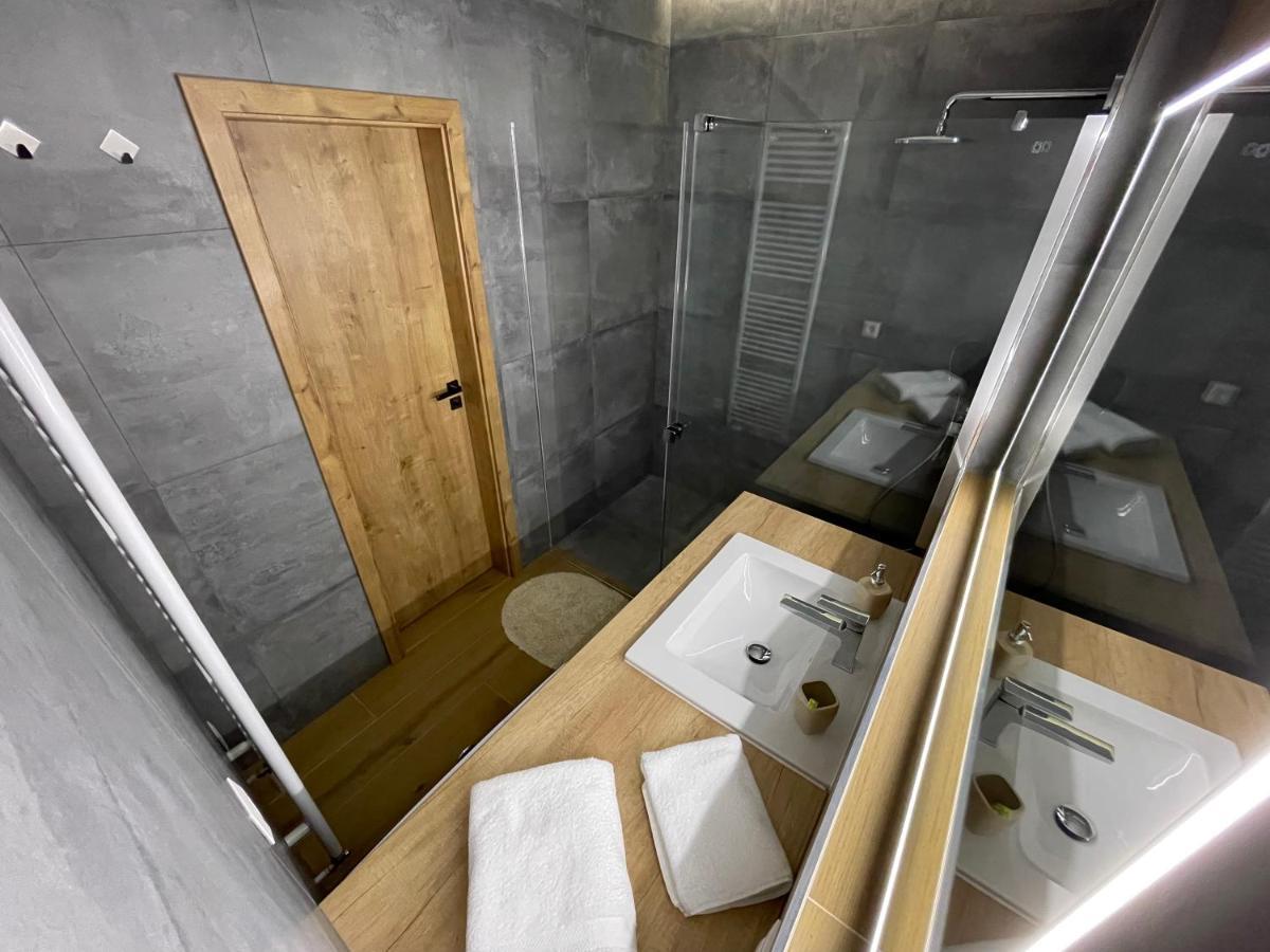 Trenčín Greenbay Apartment With Free Parking מראה חיצוני תמונה