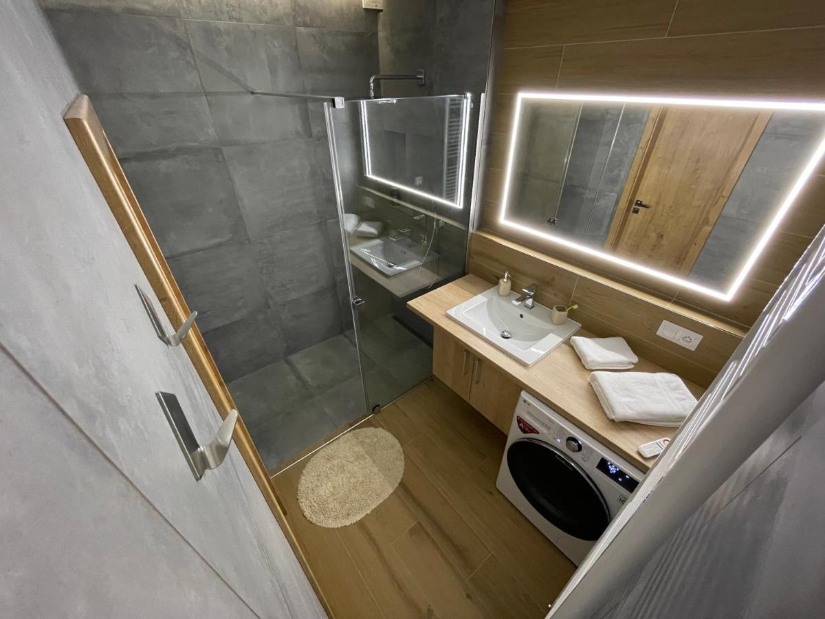 Trenčín Greenbay Apartment With Free Parking מראה חיצוני תמונה