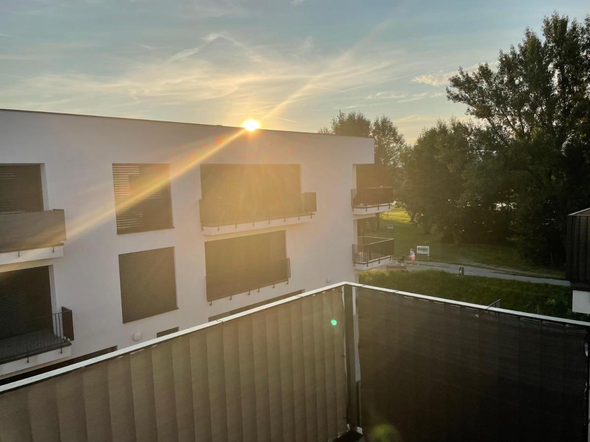 Trenčín Greenbay Apartment With Free Parking מראה חיצוני תמונה