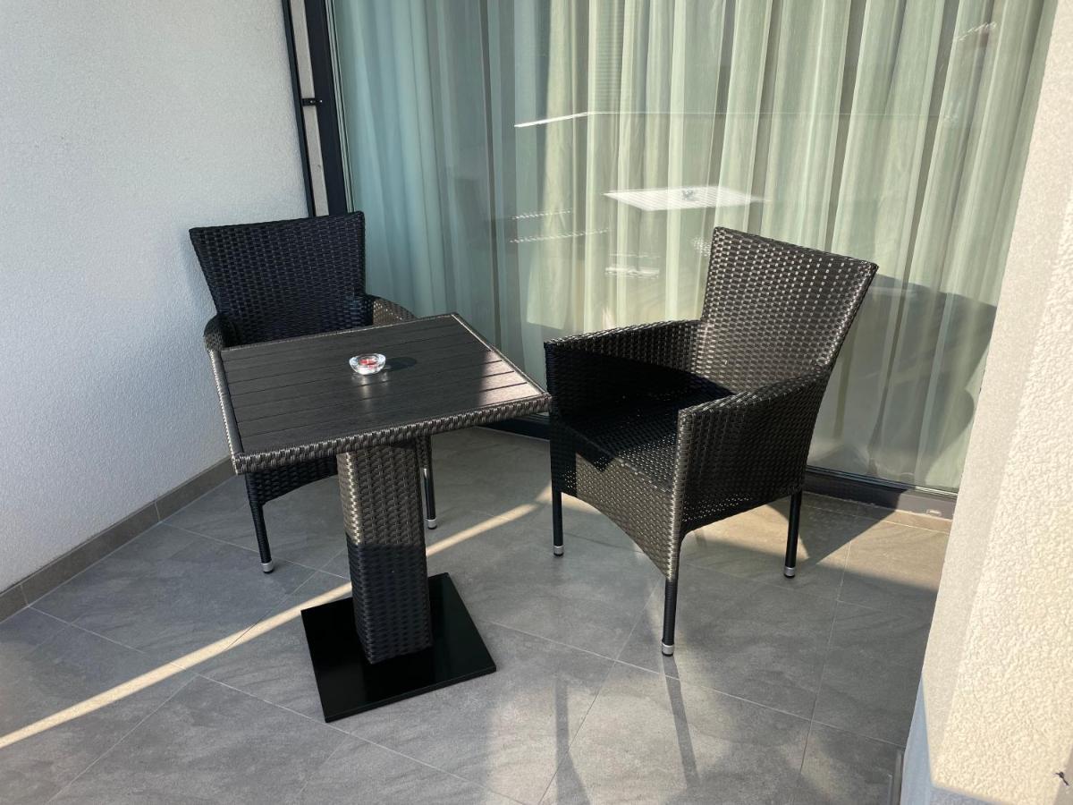 Trenčín Greenbay Apartment With Free Parking מראה חיצוני תמונה